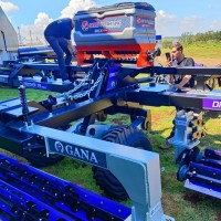 Montado em Rolo Faca de 9 M Articulado